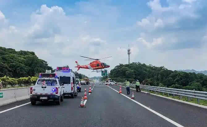 谢岗镇高速公路汽车救援案例